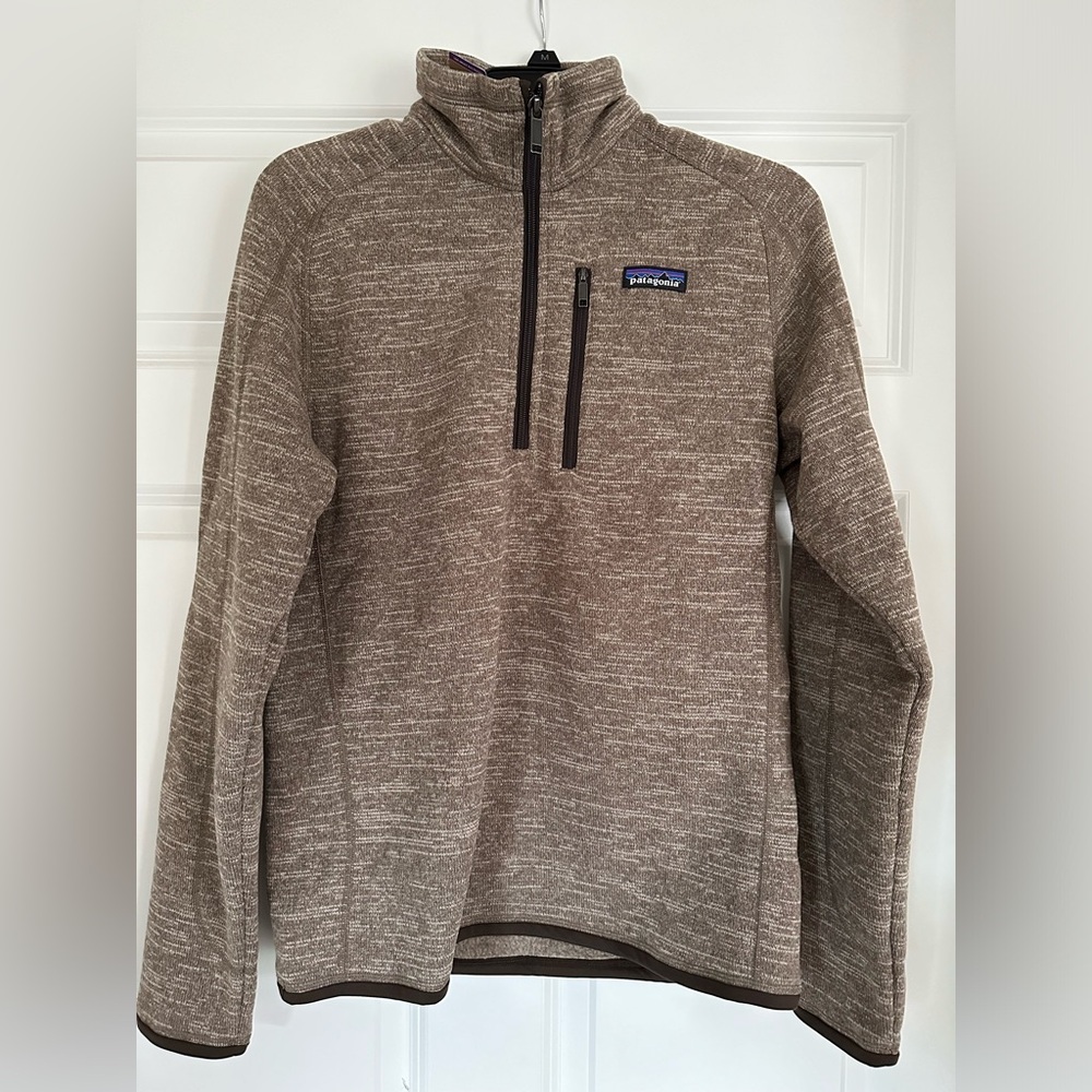 Patagonia Men’s Better Sweater 1/4 zip Pullover - Pale Khaki - Small. Never worn